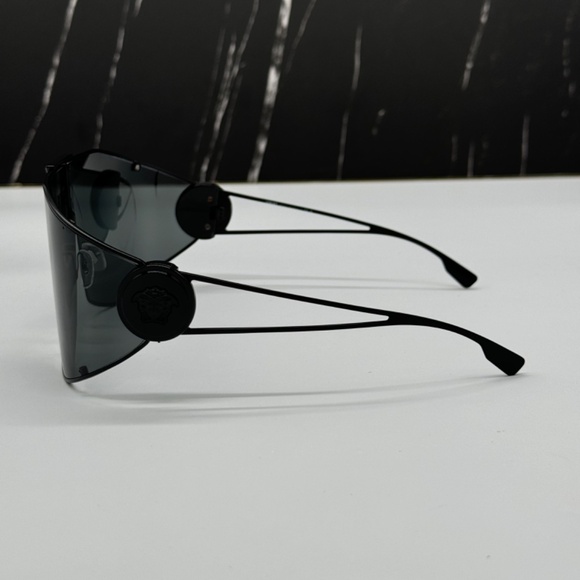 NEW VE2268 1433/87 VERSACE OVERSIZED VE2268 143387 BLACK METAL UNISEX SUNGLASSES - Picture 5 of 10